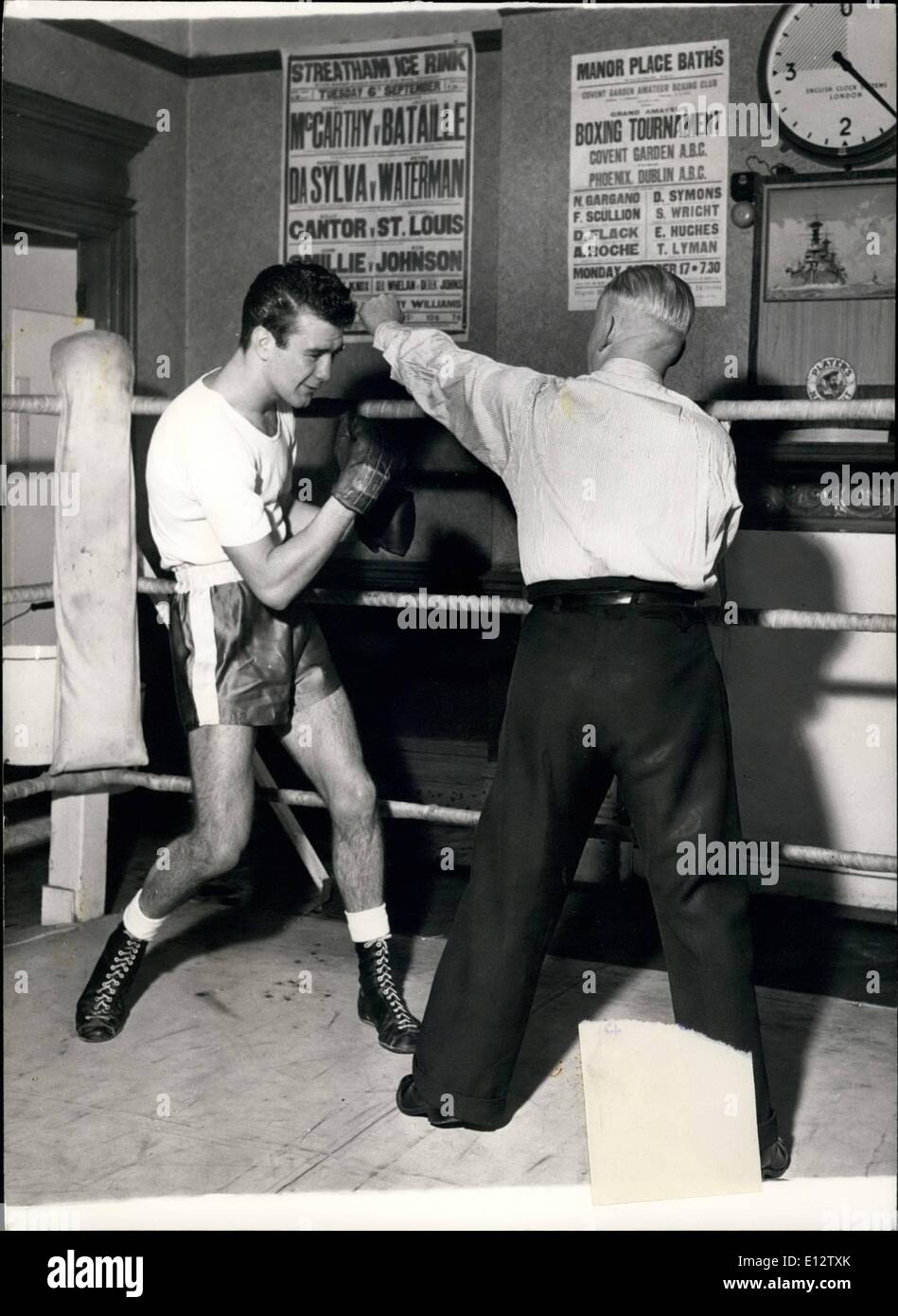 24. Februar 2012 - Peter Waterman, britischer Boxer. Stockfoto