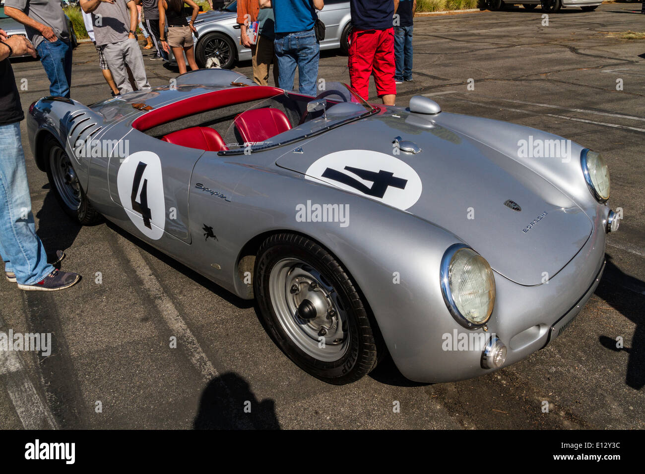 Ein Porsche 550 Spyder beim Supercar Sunday in Woodland Hills, Kalifornien, USA Stockfoto