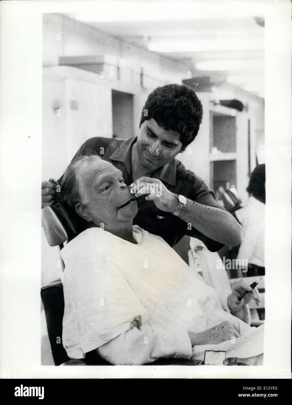 26. Februar 2012 - am meisten anspruchsvollen Make-up Vorgang In der Geschichte: Die größten und anspruchsvollsten Make-up-Operation in der Geschichte von Hollywood wird derzeit um einen neuen Film mit dem Titel "Planet of the Apes" spielen. 100 Künstler und Labor Männer erhielten die Aufgabe, eine Besetzung affenartige Wesen, die einem anderen Planeten bewohnen entpuppt. Gesichter der Affen sind besonders schwierig zu machen, da sie biegsam und in der Lage, Gefühle auszudrücken sein müssen. Experimente haben schon seit einem Jahr bereit sein für den Beginn der - million Produktion Stockfoto