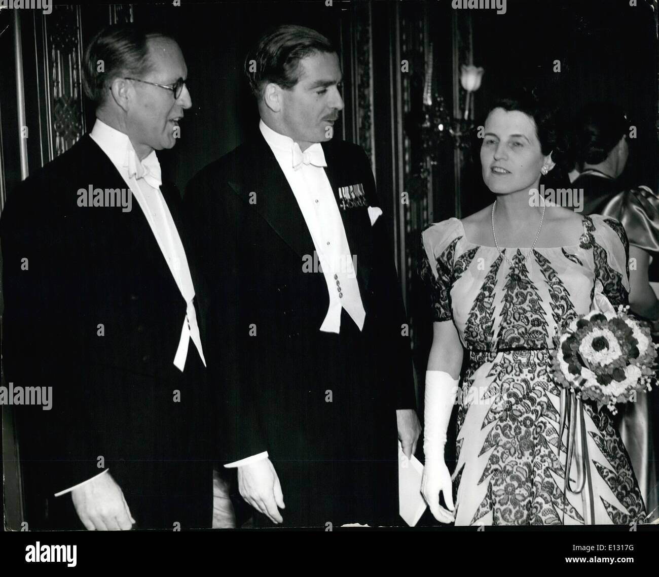 26. Februar 2012 - Joseph Kennedy, Anthony Eden und Frau, Kennedy. Stockfoto