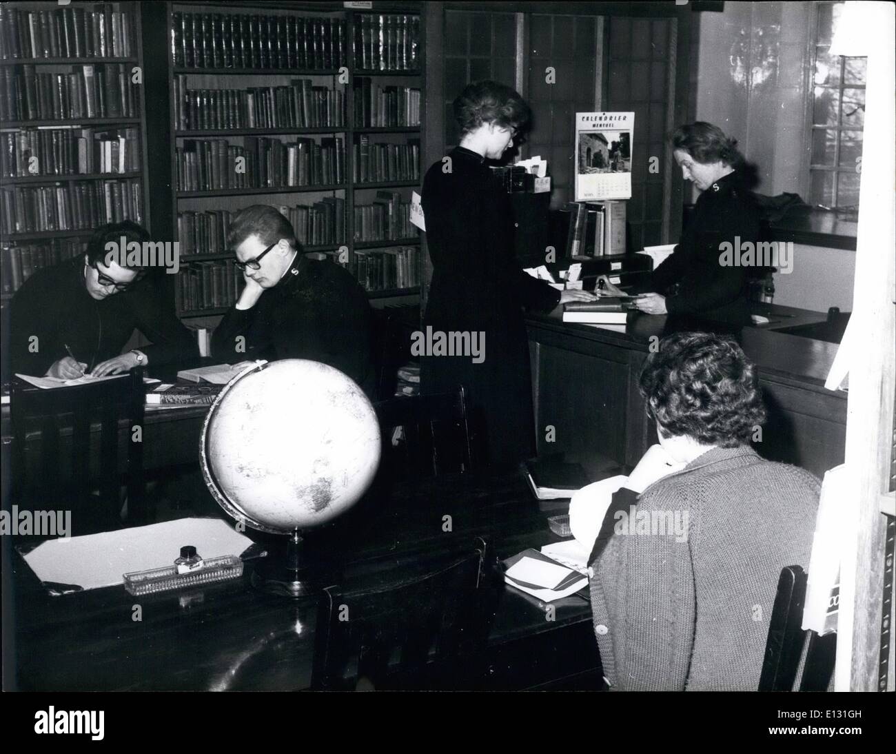 26. Februar 2012 - Kadetten in der Bibliothek @ Heilsarmee Training College. Stockfoto