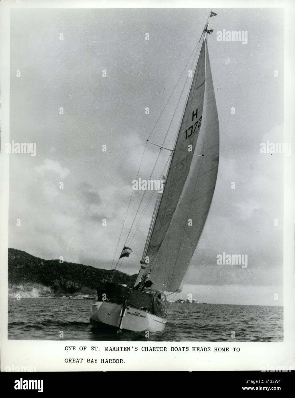 26. Februar 2012 - eines St. Maarten Charter Boote Köpfe Great Bay Harbor beheimatet. Stockfoto