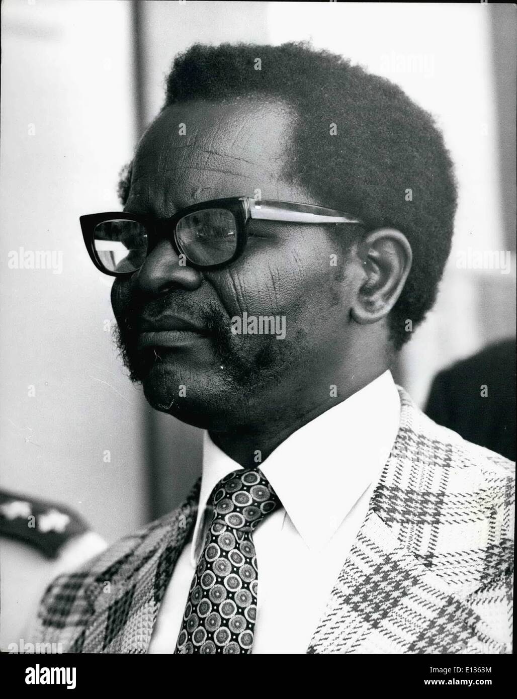 28. Februar 2012 - Oliver Tambo, Präsident des Afrikanischen Nationalkongresses Südafrikas. Geboren 1917. Gebildete Fort Hare University. Verbot von Versammlungen, 1954, 1959. Verhaftet wegen Hochverrats, 1956. Freigegeben, 1957. Stellvertretender Präsident ANC, 1958. Präsident, 1967. Externen Missionschef der ANC Credits: Camerapix Stockfoto