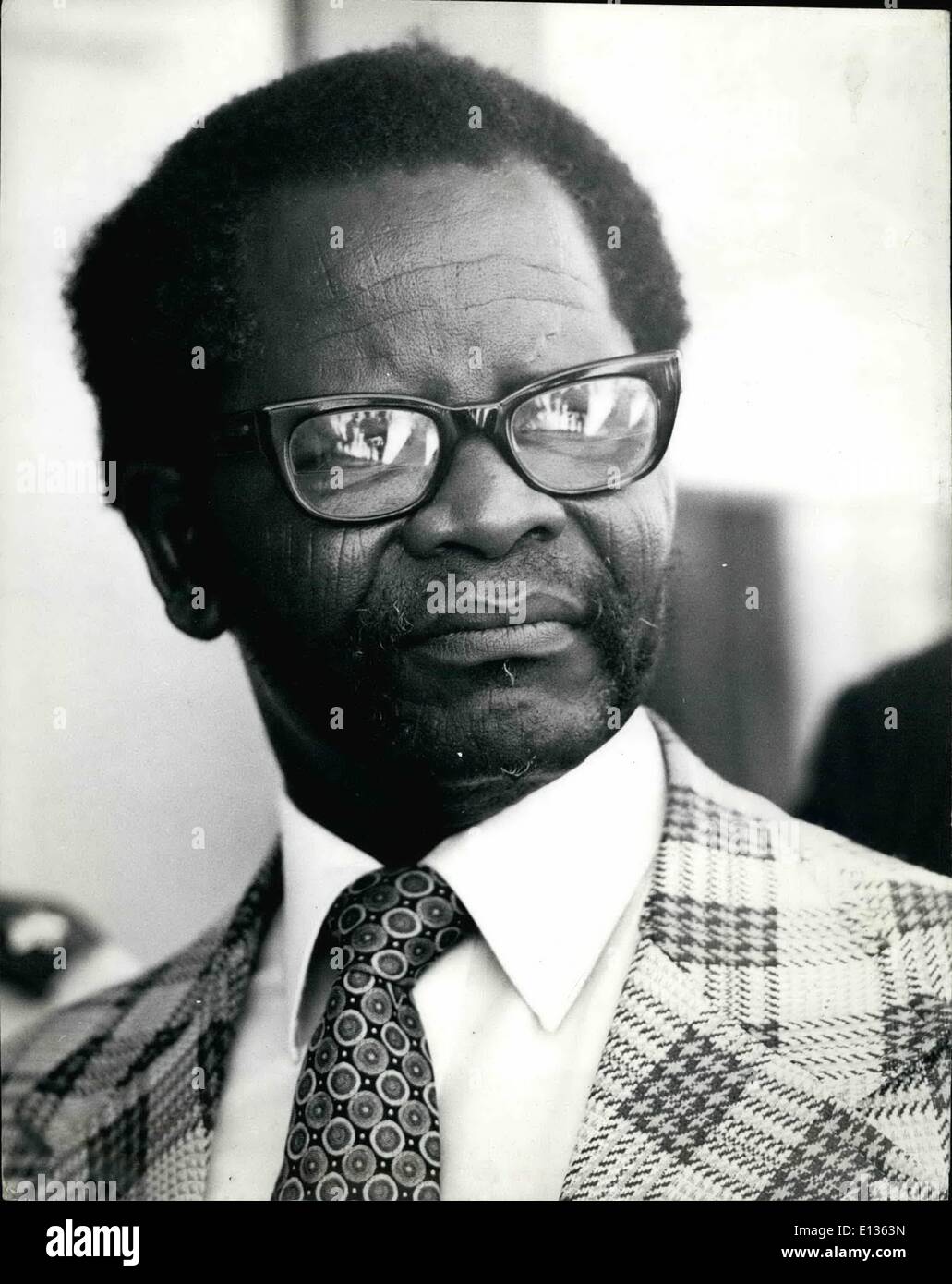28. Februar 2012 - Oliver Tambo, Präsident des Afrikanischen Nationalkongresses Südafrikas. Geboren 1917. Gebildete Fort Hare University. Verbot von Versammlungen, 1954, 1959. Verhaftet wegen Hochverrats, 1956. Freigegeben, 1957. Stellvertretender Präsident ANC, 1958. Präsident, 1967. Externen Missionschef der ANC Credits: Camerapix Stockfoto
