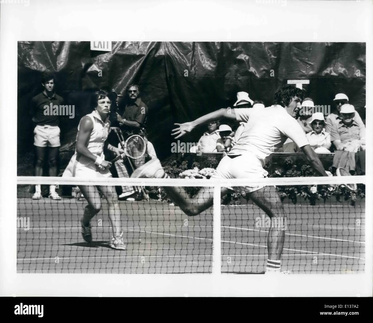 29. Februar 2012 - Billie Jean King & Phil Dent, Gewinner der US Open Mixed-Doppel, Forest Hills 1976 Stockfoto