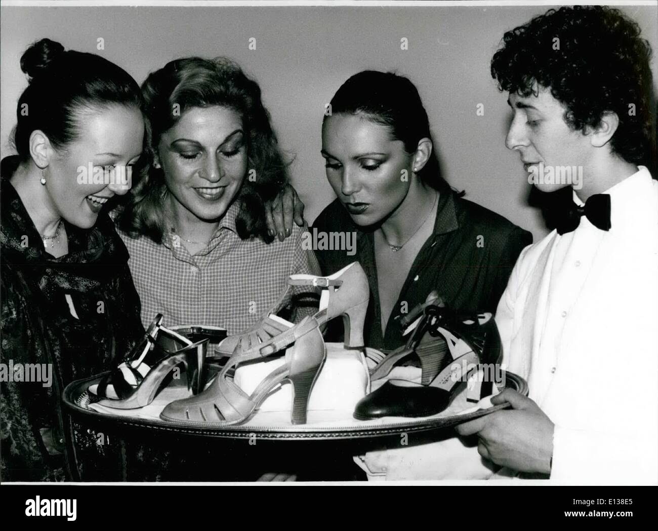 Mode Schuhe Damen Die Stockfotos Und Bilder Kaufen Alamy