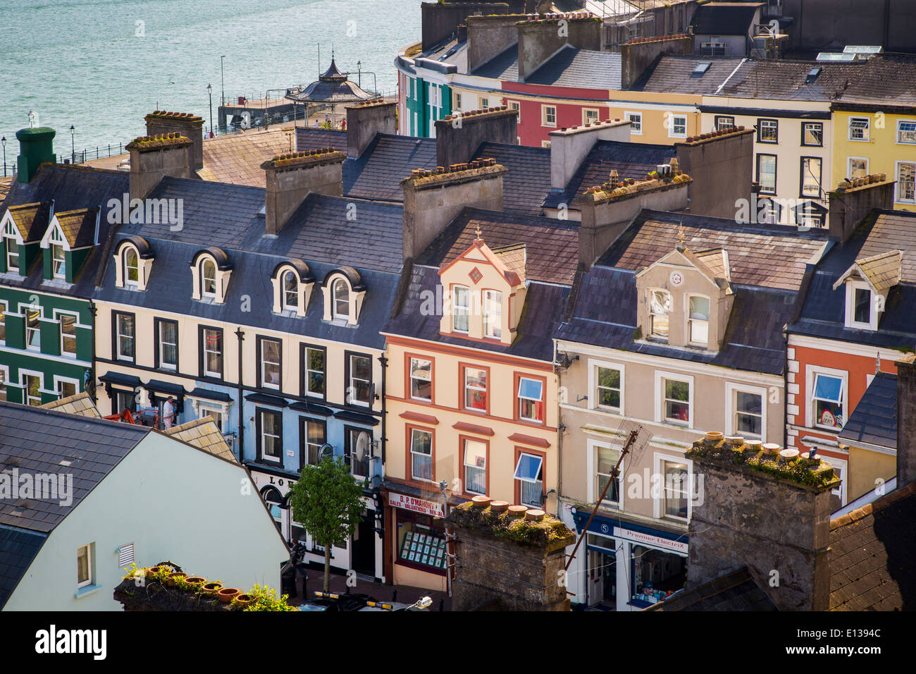 Angeschlossenen Häuser in der Nähe von the Wharf, Cobh, County Cork, Irland Stockfoto