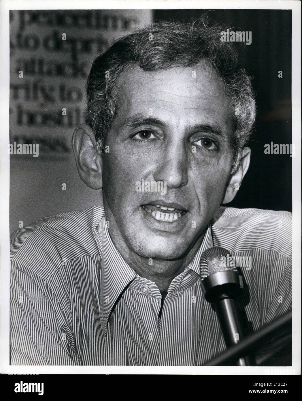 29. Februar 2012 - Daniel Ellsberg anlässlich der Pflugschar Kaffeehaus diente als ein Konferenzraum für die NGO (Non Governmental Organizations) akkreditiert bei den Vereinten Nationen im Zusammenhang mit der Abrüstung Versammlungen 23.06.1978. Sein Thema '' The Neutron Sprengkopf und die ersten Einsatzes von Kernwaffen '' kritisierte der Neutronenbombe und aller Kernwaffen. Stockfoto