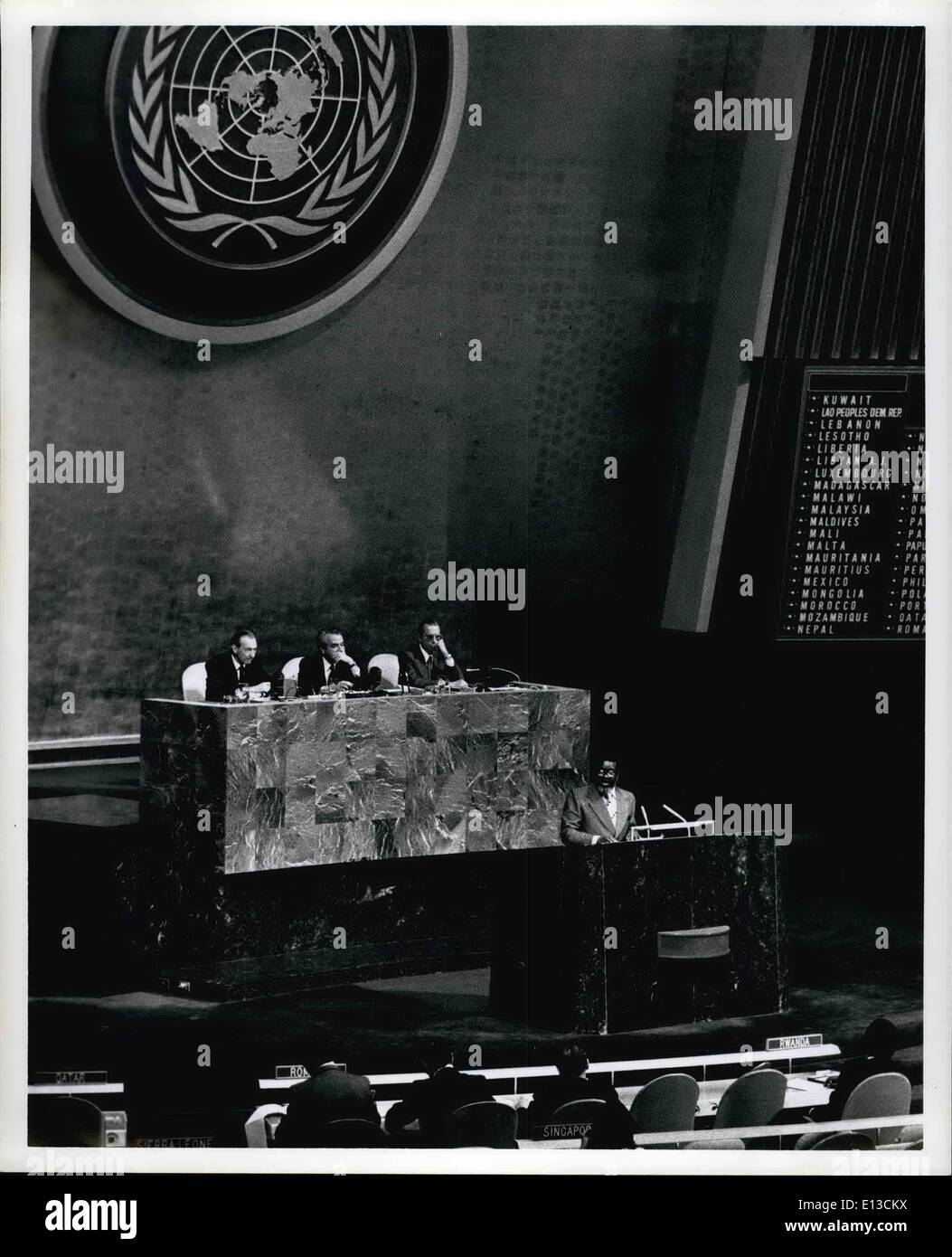 29. Februar 2012 - die Vereinten Nationen 9. Generalversammlung setzte seine Debatte auf die Frage von Namibia. Sam Nujoma, Präsident der SWAPO (South West African Völker Organization) erklärt die Position der SWAPO nach dem Abkommen von Südafrika auf den westlichen Vorschlag des Namibia-Problems. New York, 28. April 1978 Stockfoto