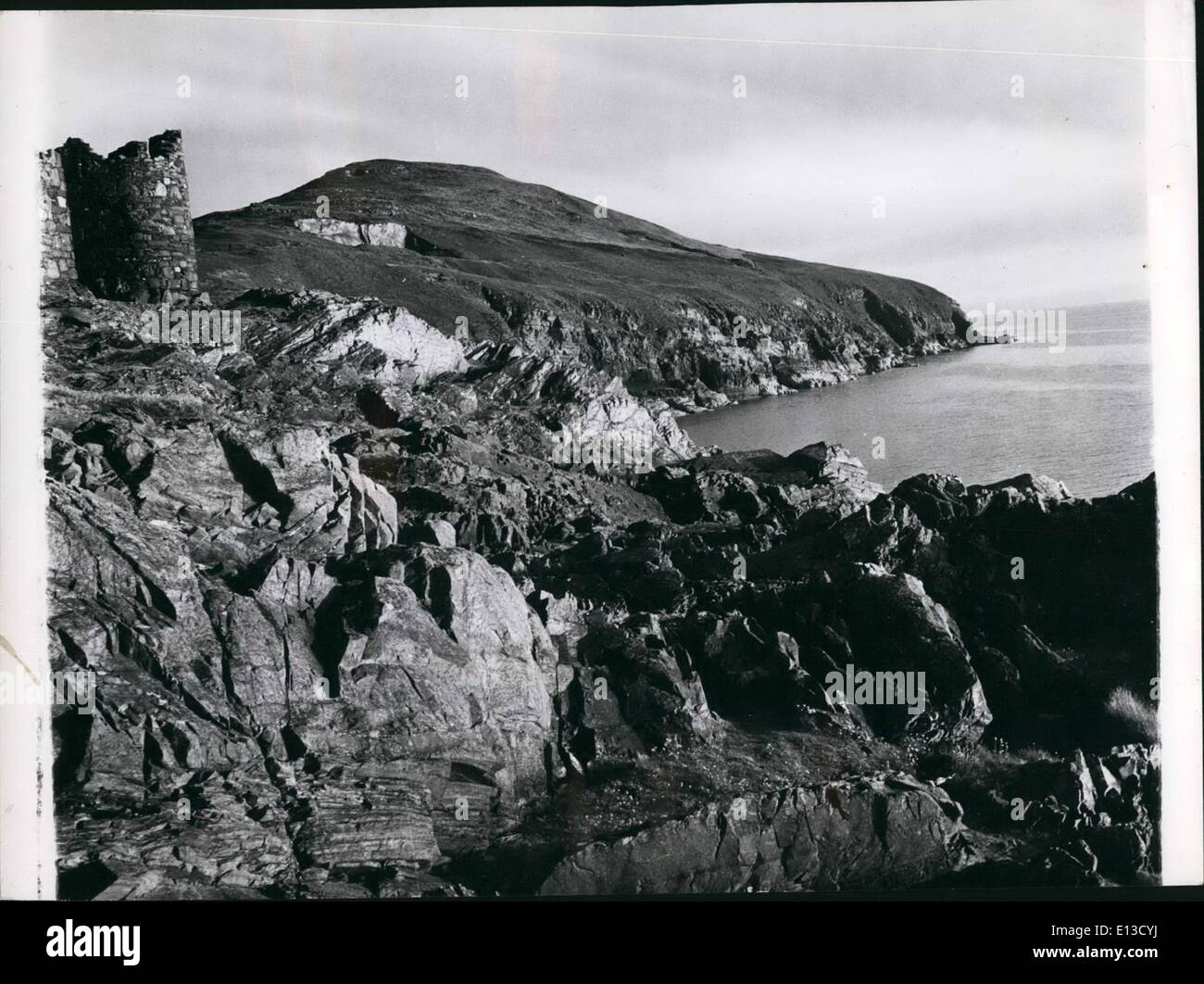 22. März 2012 - Isle Of Man - Coast Line.: Teile der weniger frequentierten Küsten der Insel sind zerklüftete und leisten so Freude dem Besucher, die gerne klettern. Stockfoto