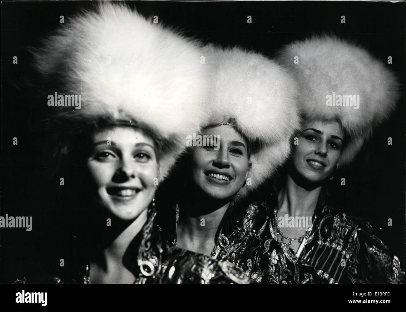 27. März 2012 - Lido Stadien neue Show: von links nach rechts: Patricia Johnson Calerie Chapman und Diana Daechsel im neuen Darsteller zeigen. Stockfoto