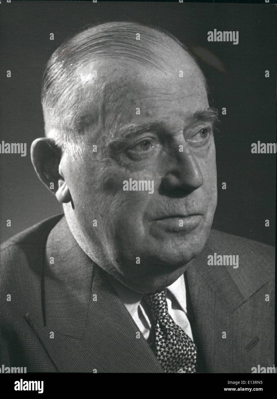 27. März 2012 - die Schulleiter in der norwegischen Handwerk und Kunst Industrie, Herr Jacob Tostrup Prytz ist von der berühmten Parsons School of Design, New York von seinem Präsidenten Pierre Bedard, ein großes Bankett im Carnegie Endowment International Center am 1. eingeladen. November 1956, erhält er eine Medaille von der Schulbehörde von Trustess, was bedeutet, dass Herr J. Tostrup Prytz hat einen großen Beitrag zur Gestaltung voraus. Stockfoto