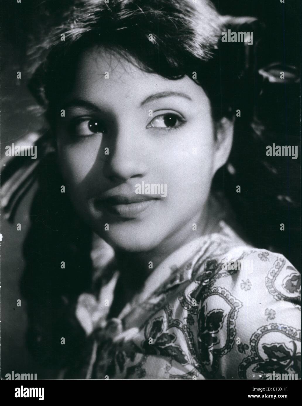 27. März 2012 - Stars Of India: Baby Naaz, war das Idol von Millionen der indischen Film-Goers in Bambay 1944 geboren. Ihre Eltern stammen aus Lucknow. Sie spielte in 60 Bilder. Sie begann ihre Karriere im Jahr 1951 als eine juvenile Künstler. Sie gewann einen Citation Award bei den internationalen Filmfestspielen in Cannes im Jahr 1954 für ihre Schauspielkarriere in dem Film '' polnische Boot''. Indische Kinder sind ihre größten Fans. Stockfoto