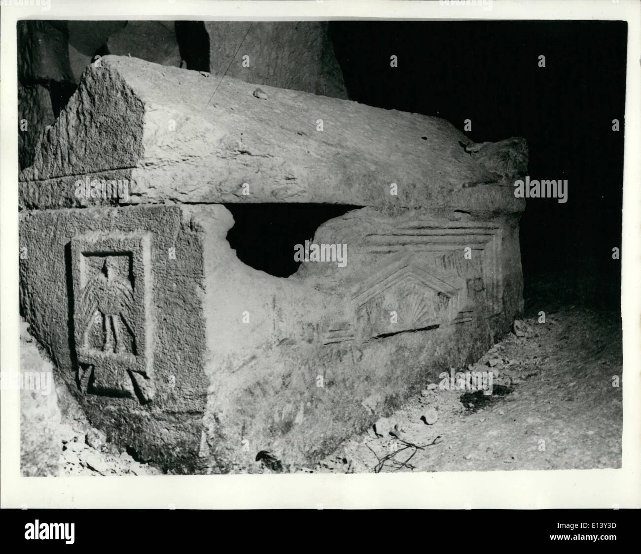 27. März 2012 - Relikte entdeckt bei Ausgrabungen von Beit Shearim in den unteren Galiläa; Beit Shearim, befindet sich westlich von Nazareth in der unteren Galiläa war einer der zentralen Städten Israels in der Ära des Talmud. Nach dem großen jüdischen Aufstand im Jahr 66 v. Chr. - die jüdische Bevölkerung blieb und nach der Beerdigung von Rabbi Yehuda Hanassi Beit Shearim wurde umgewandelt in einen Friedhof. Ausgrabungen wurden dort im Jahr 1936 begann und zu den Entdeckungen war eine Synagoge im Jahr 350 v. Chr. von den Römern zerstört wurde Stockfoto