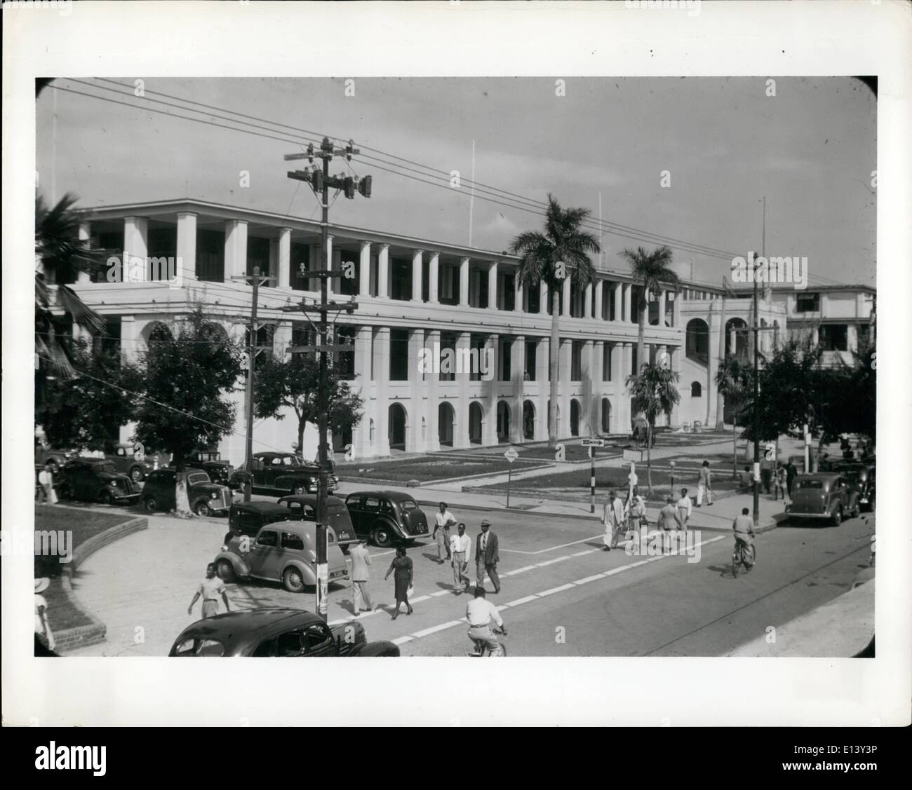 27. März 2012 - King Street, Jamaika, BWI, mit den öffentlichen Gebäuden im Hintergrund. AP Stockfoto