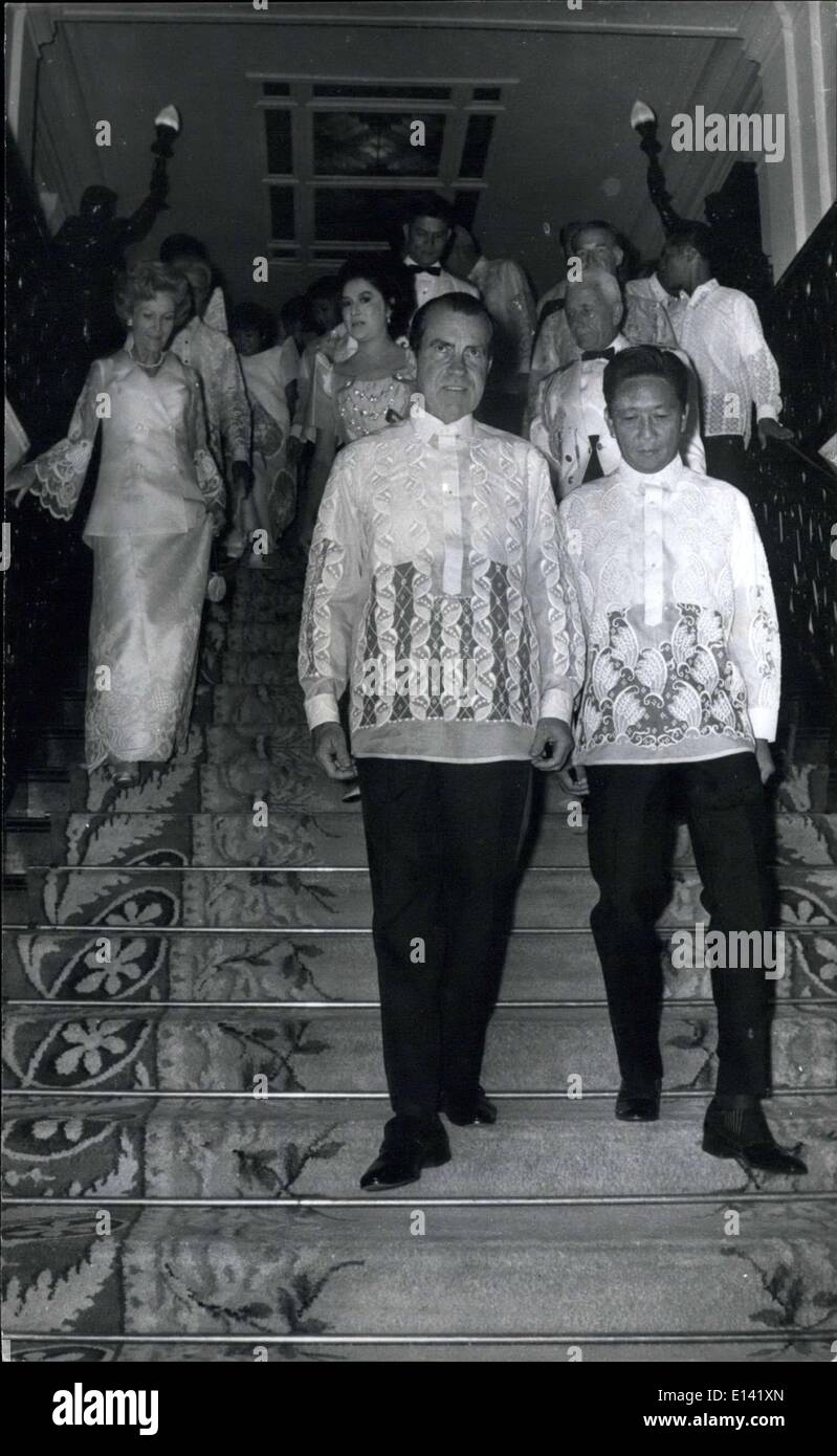 31. März 2012 - Manila Philippinen; US-Präsident Richard Nixon (links) und Philippinen Präsident Ferdinand E. Marcos in Malacanang Palace, Aug. 1969. Stockfoto