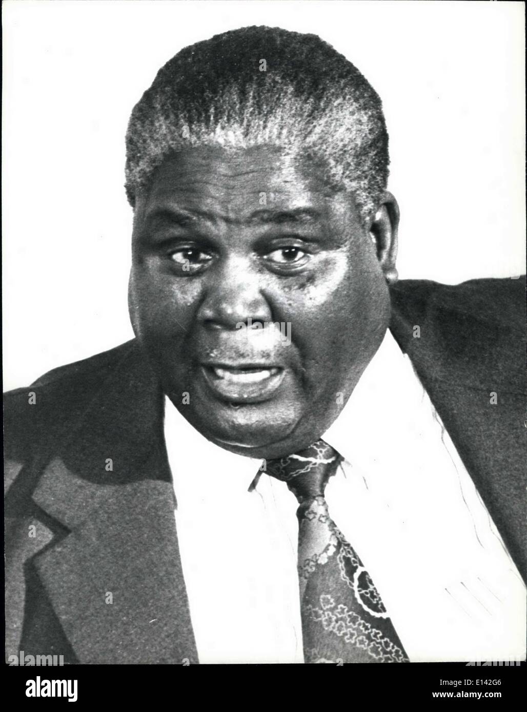 31. März 2012 - Nkomo Rhodesien: Joshua Nkomo, eines der führenden Unternehmen der Vaterländischen Front adressiert eine Pressekonferenz in Libreville während der OAU Köpfe der Staaten Gipfel hier. Stockfoto