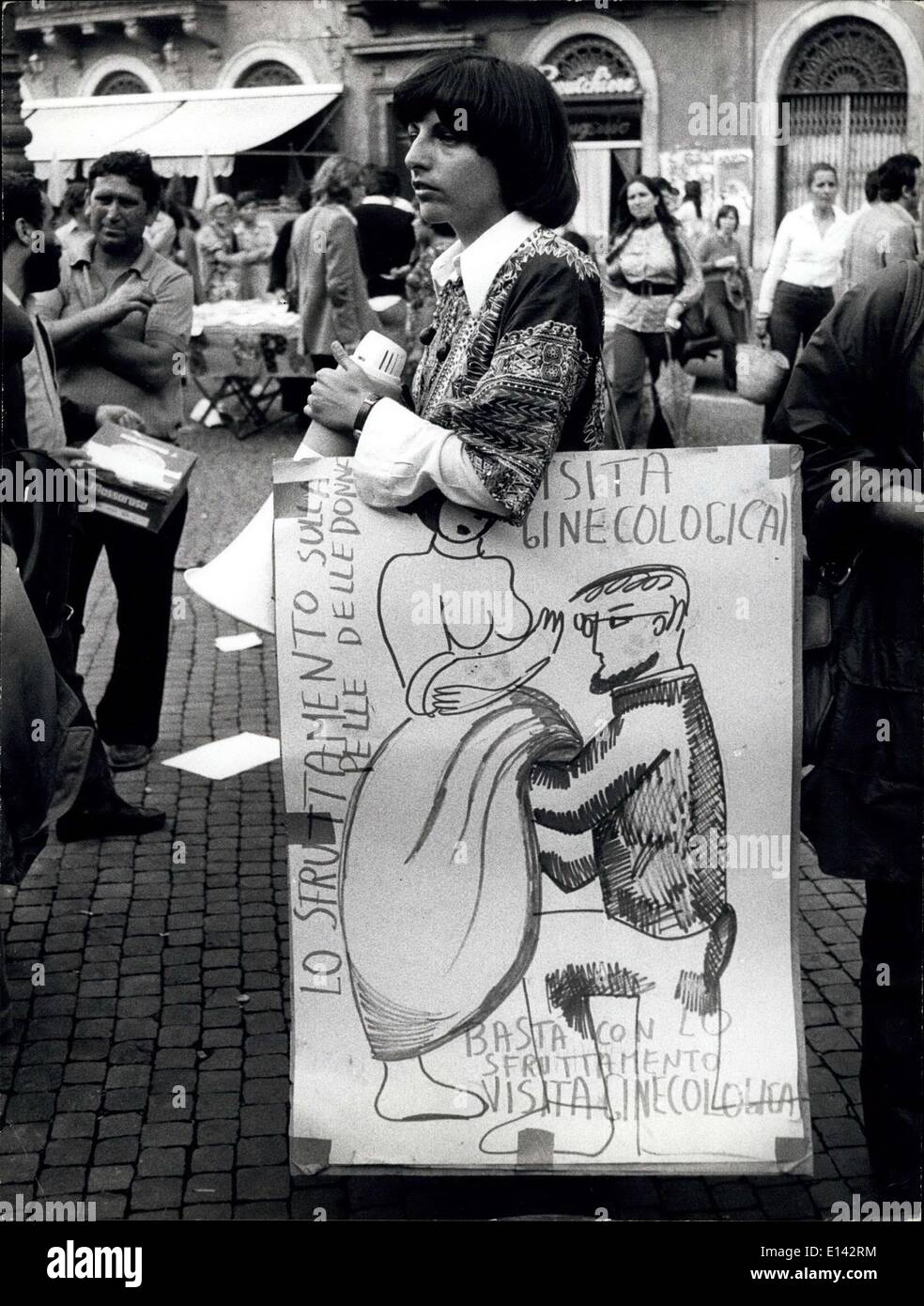 4. April 2012 - eine Demonstration der italienischen Frauen Organisation behauptet die Freilassung eines Arztes der Abtreibung beschuldigt und behauptet die freie Abtreibung stattgefunden hat in Rom. OPS: ein Plakat gegen die Gynnecological besuchen. Stockfoto