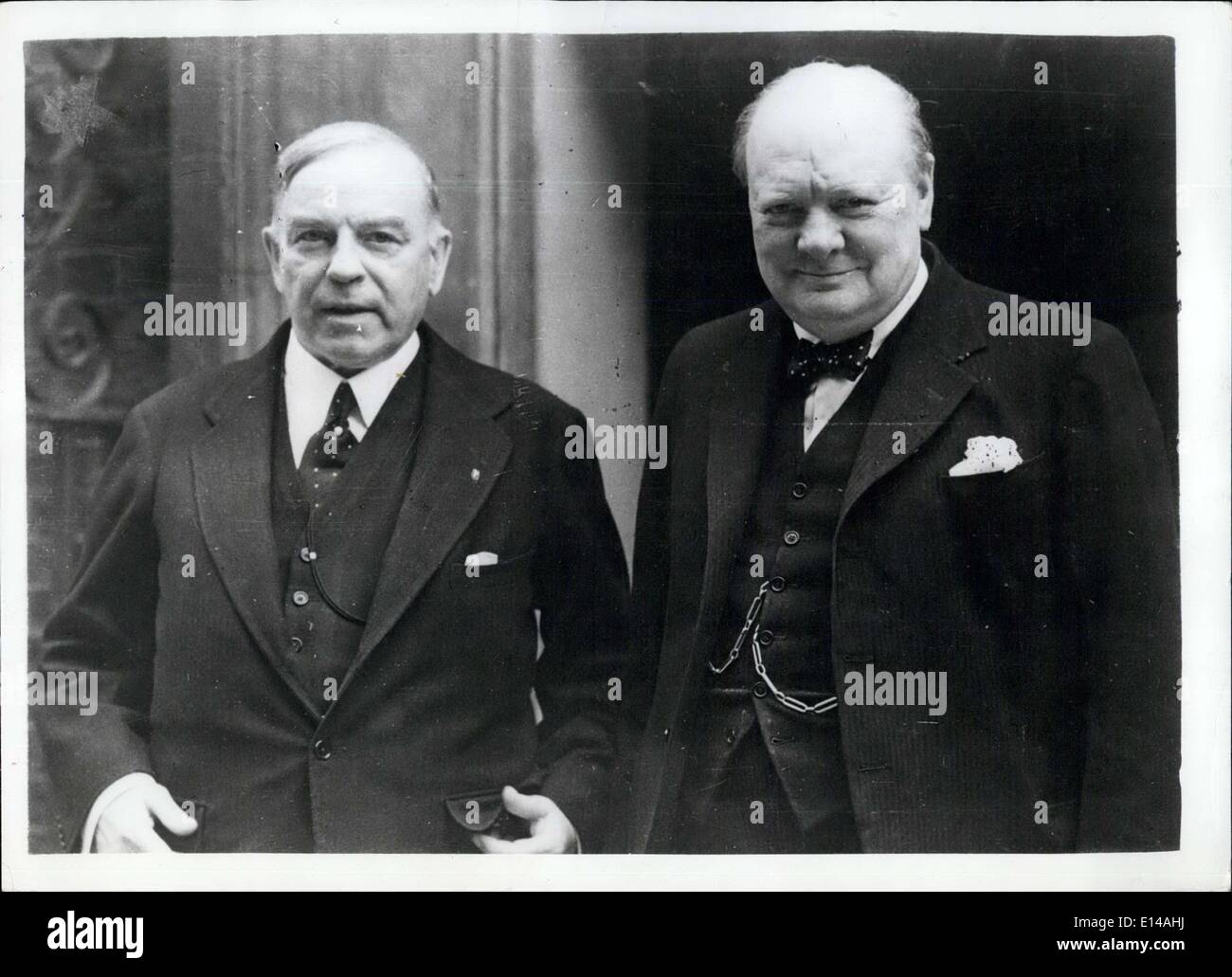 17. April 2012 - Mr. Mackenzie King Meets Mr. Churchill: Foto zeigt, die Mr. Mackenzie King mit Mr. Churchill Nr. 10 heute fotografiert. Stockfoto