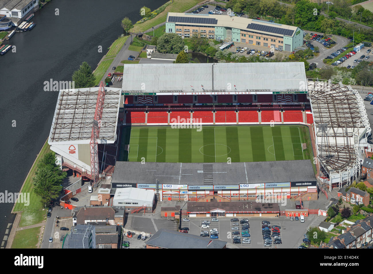 Eine Luftaufnahme von The City Ground, Heimat des Nottingham Forest FC. Nottingham UK Stockfoto