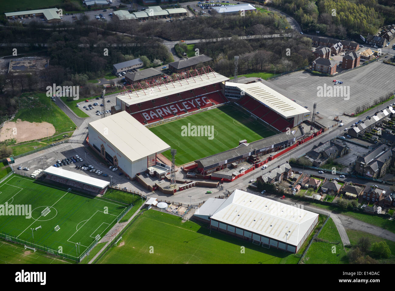 Eine Luftaufnahme des Oakwell, Barnsley Heimat von Barnsley Football Club Stockfoto