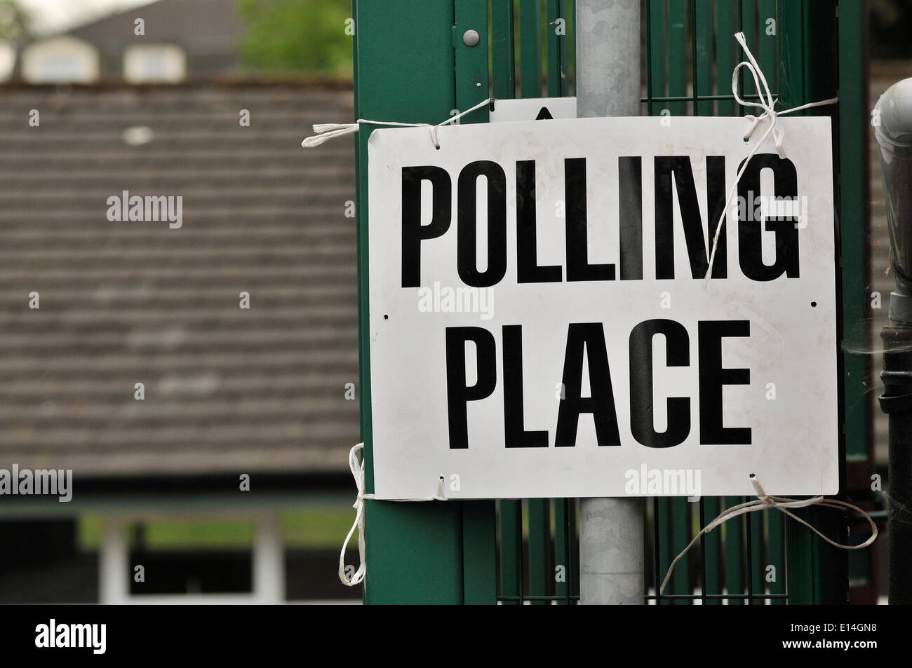 Stirling, Schottland. 22. Mai 2014. Wahllokale haben für Menschen Wahlrecht bei der EU-Wahl 2014 eröffnet. Im gesamten Vereinigten Königreich für die Europawahl und Gemeinderäte in England und Nordirland statt Wahlen. Stirling, Schottland. Bildnachweis: Andrew Steven Graham/Alamy Live-Nachrichten Stockfoto
