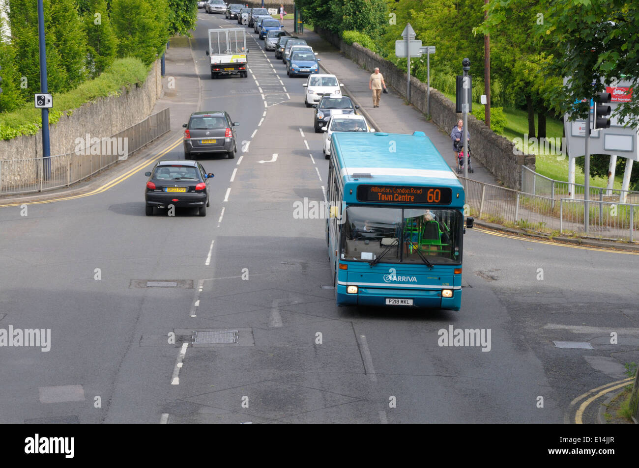 Maidstone, Kent, England, UK. Verkehr von Steg oben gesehen Stockfoto