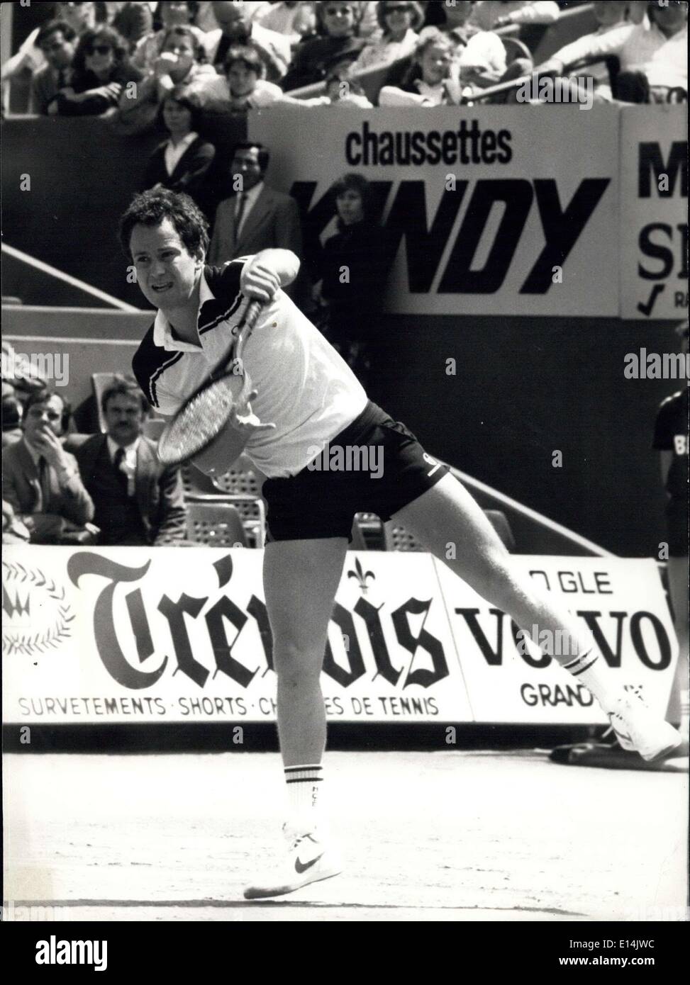5. April 2012 - Tennis French Open 1984: Foto zeigt der amerikanische Teenisman John Mc Enroe, bei Roalnd Garros-Stadion spielen gewann er die argentinische De La Pena in 3 Sätzen. Stockfoto
