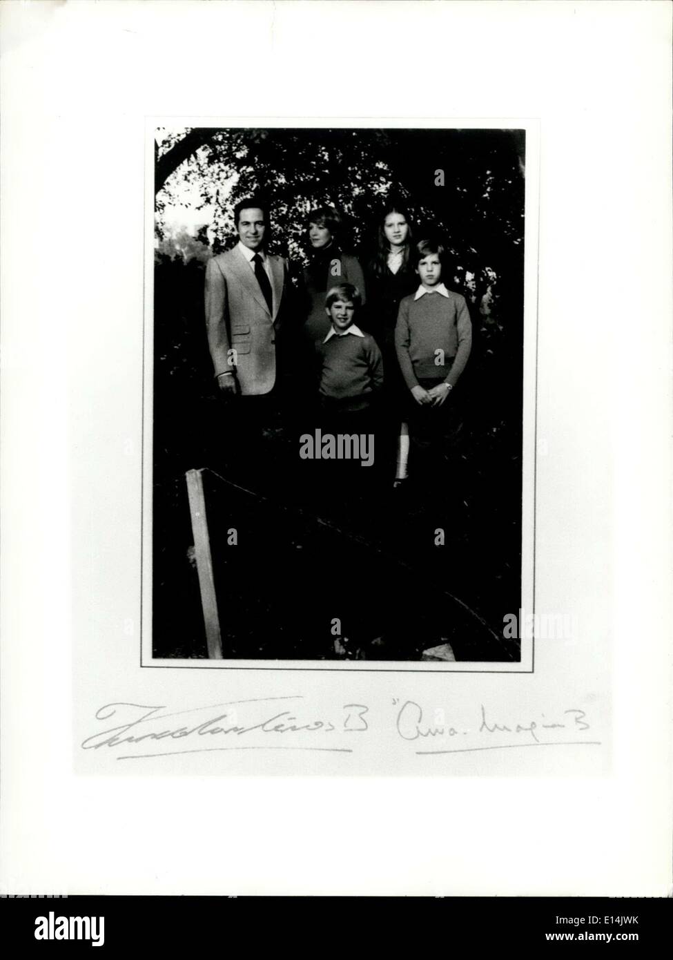 5. April 2012 - Ex-König Constantine von Griechenland Frau Ann Marie & Kinder Stockfoto