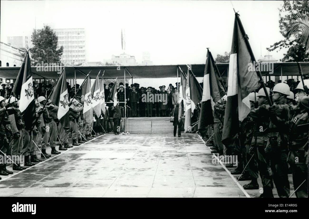 18. April 2012 - nehmen Wehrpflichtigen ihren Eid allgemeine Ansicht der Zeremonie. Stockfoto