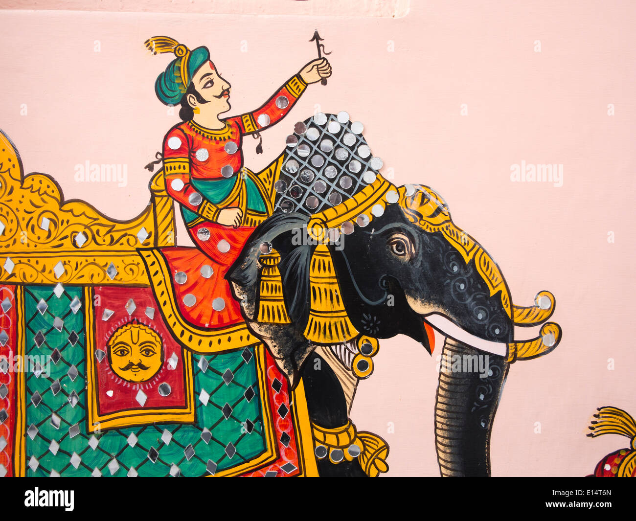 Indien, Rajasthan, Udaipur, Rajasthani Folk Art, Wandmalerei der Rajput Mann auf Elefanten mit Blume Stockfoto