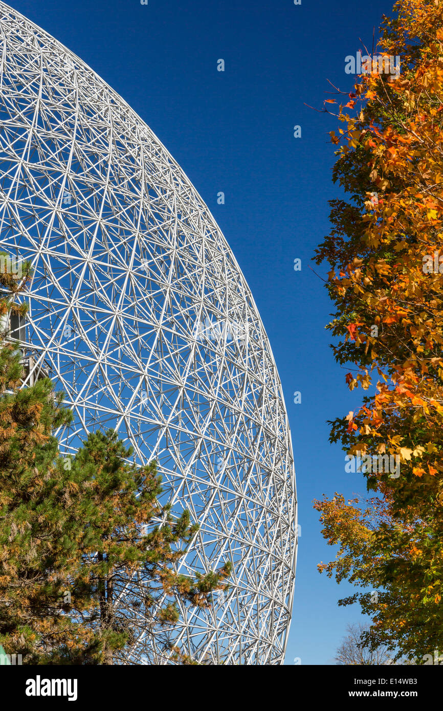 Die Biosphäre-Struktur auf der Insel Saint Helene in Jean Drapeau Park in Montreal, Quebec, Kanada. Stockfoto