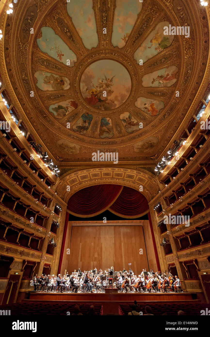 Orchesterprobe am Teatro Massimo, Palermo, Sizilien, Italien Stockfoto