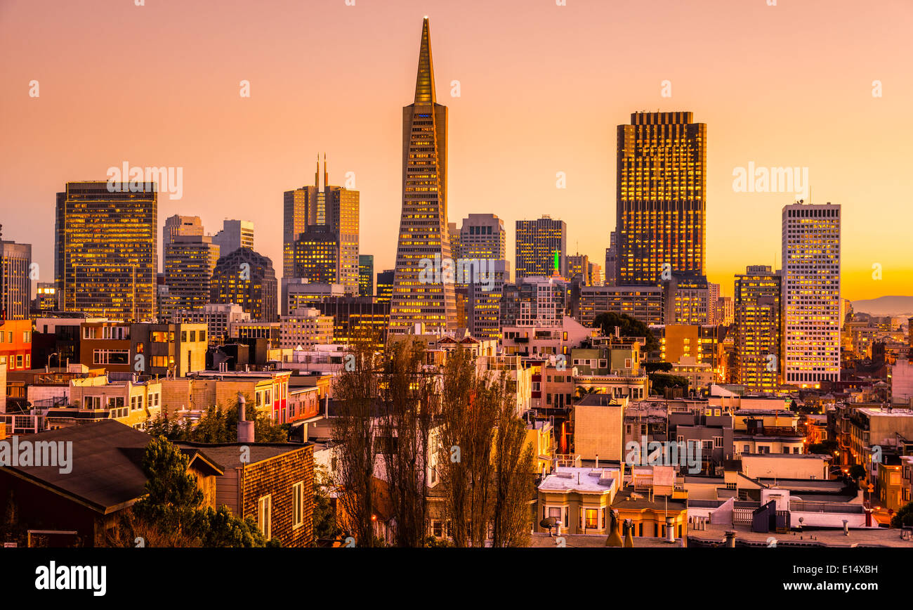 San Francisco Skyline bei Sonnenuntergang, Kalifornien, USA. Stockfoto