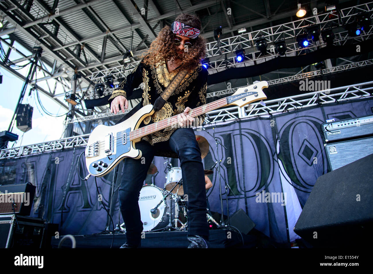 Toronto, Ontario, Kanada. 18. Mai 2014. Wolfmother auf der Bühne beim Festival Rock On The Range in Columbus, Ohio. Bandmitglieder: ANDREW STOCKDALE, IAN PERES, VIN STEELE © Igor Vidyashev/ZUMAPRESS.com/Alamy Live-Nachrichten Stockfoto