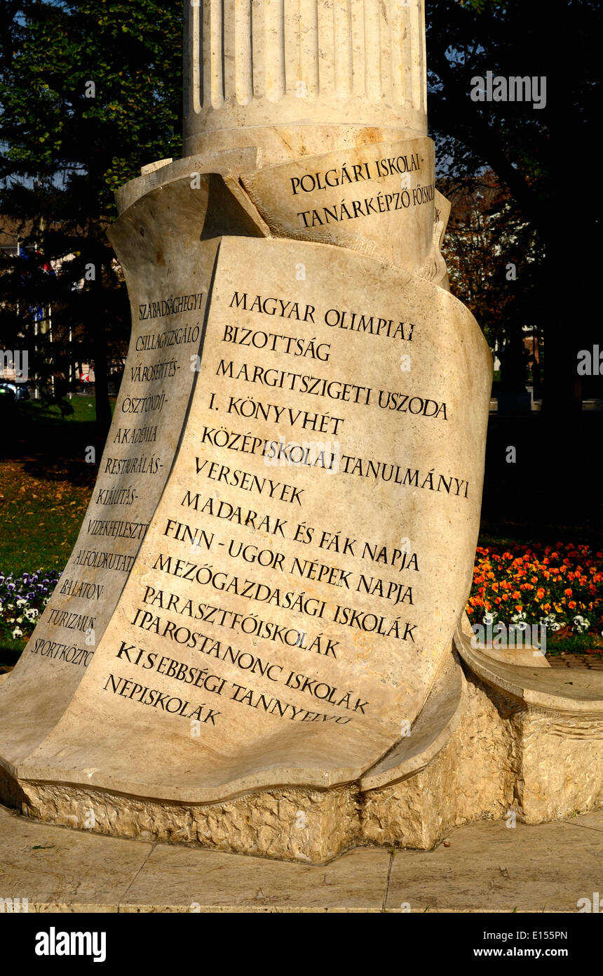 Ungarn, Szeged Szechenyi Platz Statue von Klebelsberg Kuno 1875-1932 Stockfoto