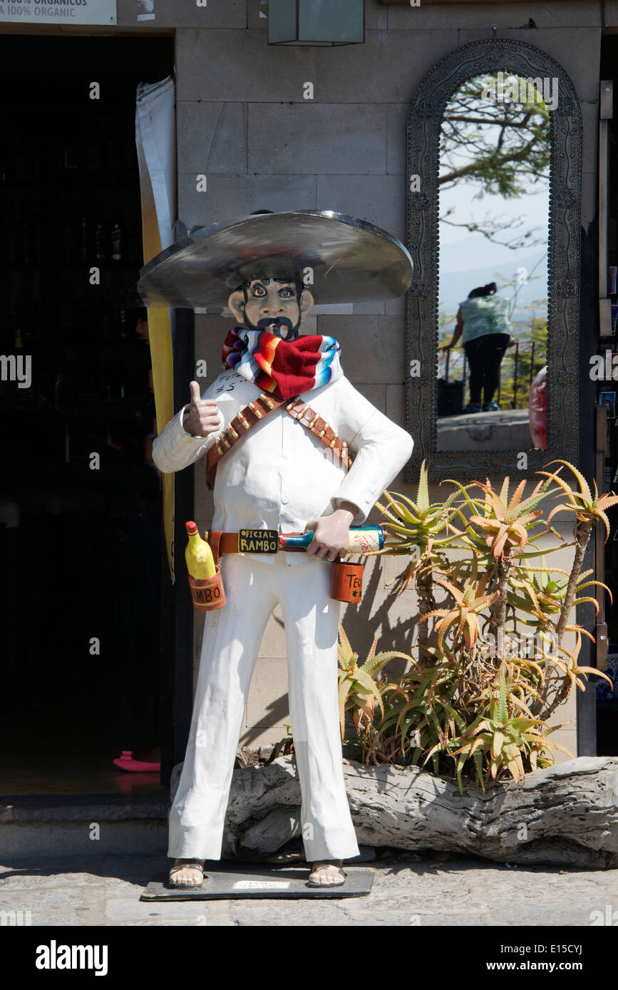 Statue von einem mexikanischen Banditen San Miguel de Allende, Mexiko Stockfoto