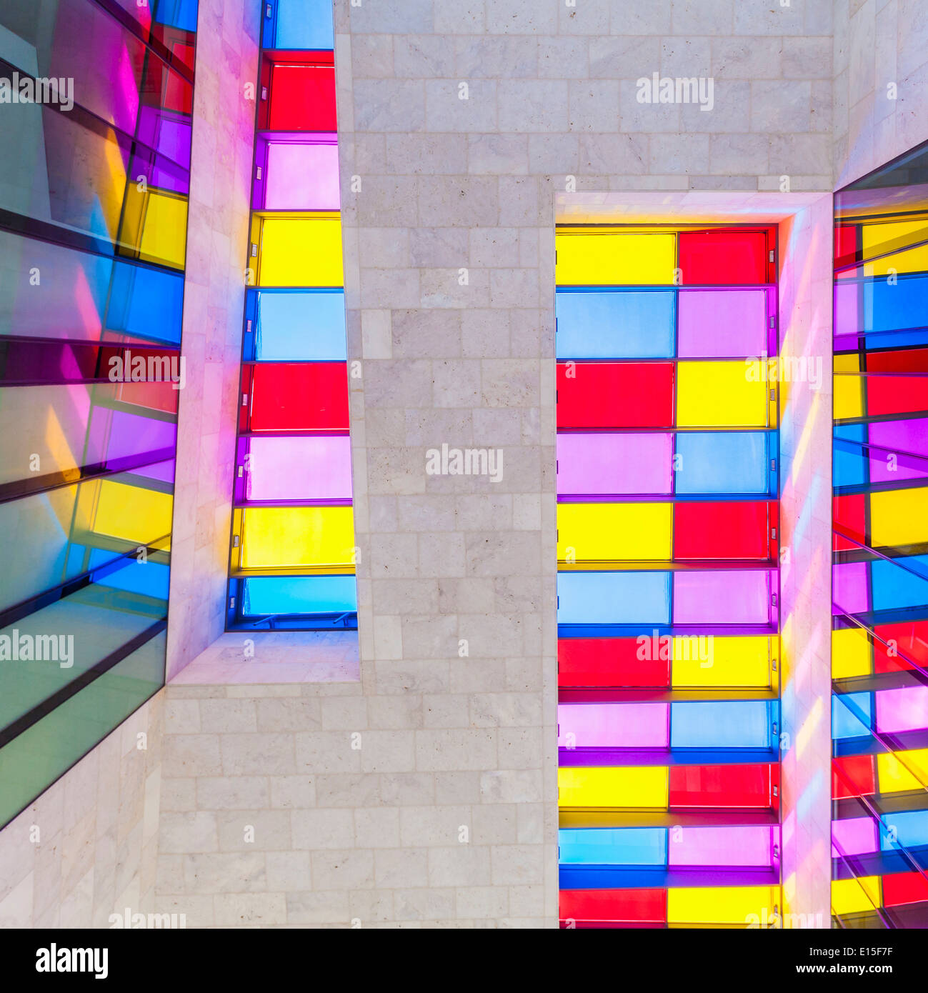 Decke der Eingangshalle im Museum Ritter mit Kunstwerken von Daniel Buren, Waldenbuch, Baden-Württemberg, Deutschland Stockfoto