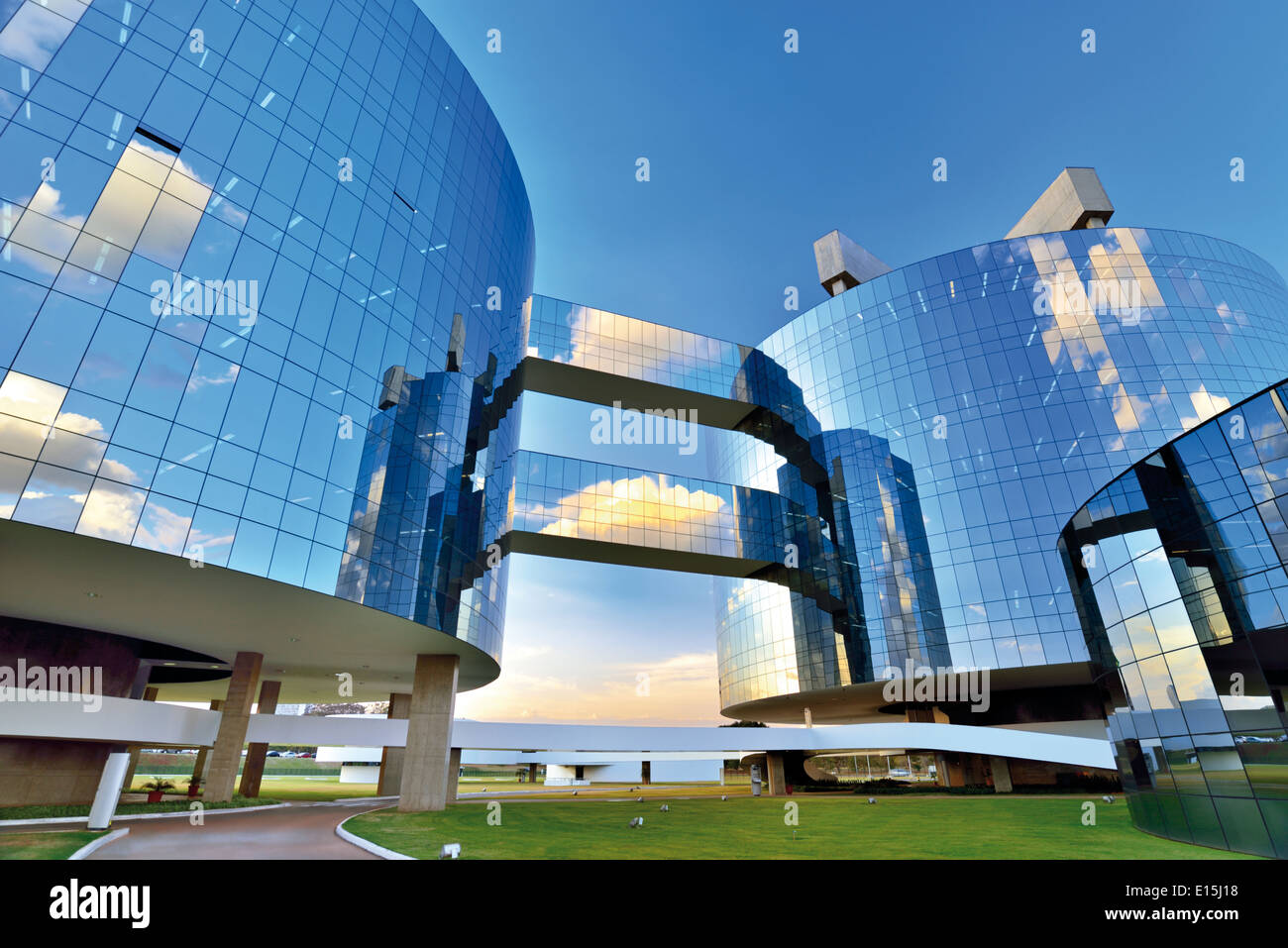 Brasilien, Brasilia: Moderne Glasturm der General Staatsanwaltschaft Stockfoto