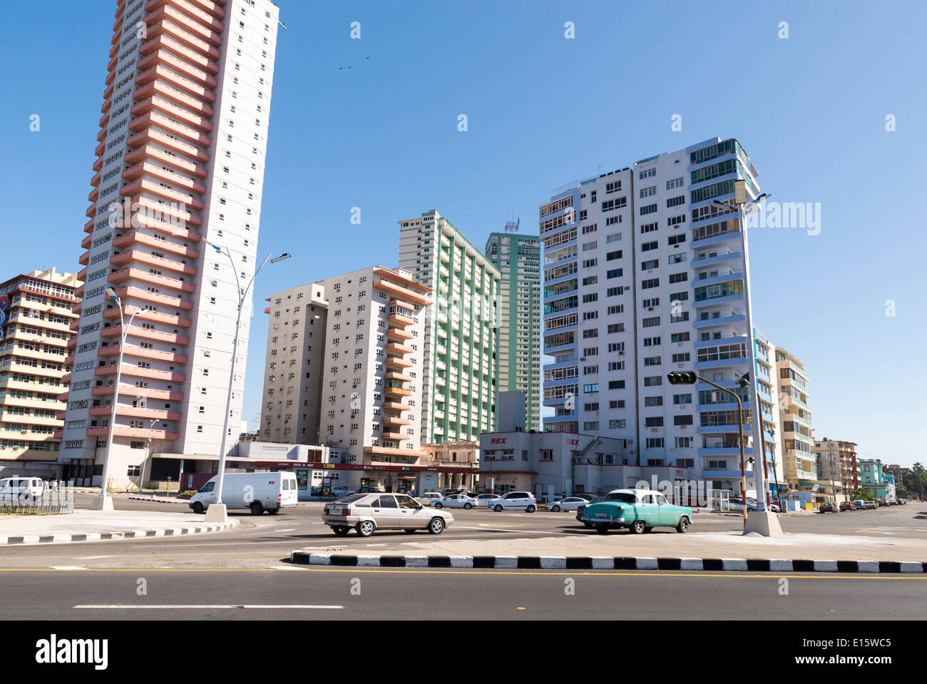 Neue Havanna mit vielen bunten Gebäuden Stockfoto