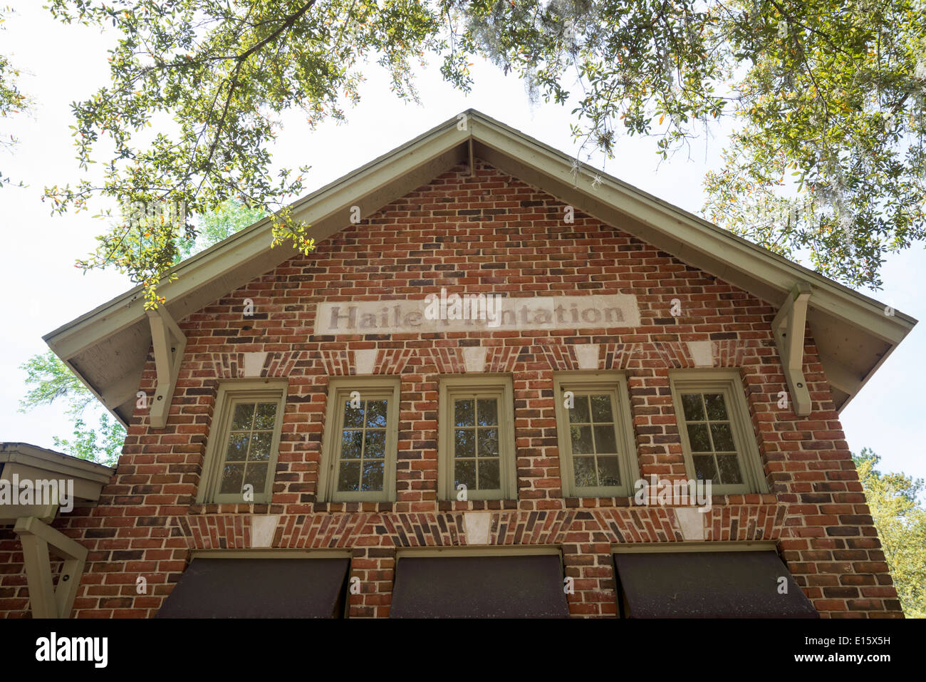 Haile Plantage ist eine gehobene Entwicklung von Eigentumswohnungen Wohnungen Häuser ein einzigartiges Dorfzentrum, Golf & CC in Gainesville FL. Stockfoto