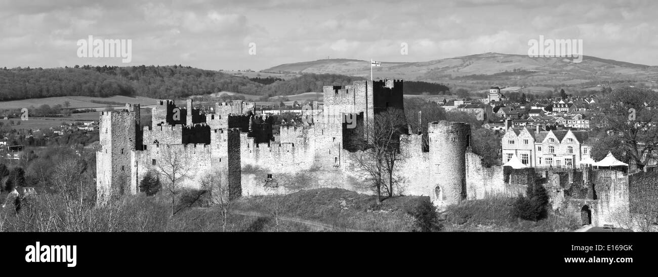 Frühling, Ludlow Castle, Ludlow Stadt, Grafschaft Shropshire, England, UK Stockfoto