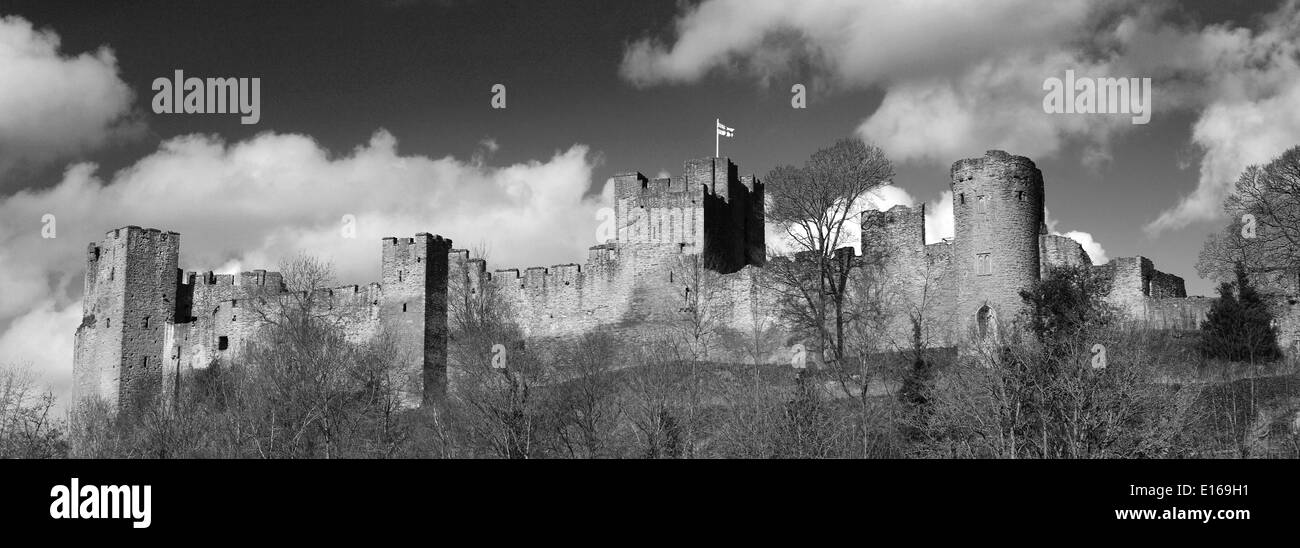 Frühling, Ludlow Castle, Ludlow Stadt, Grafschaft Shropshire, England, UK Stockfoto