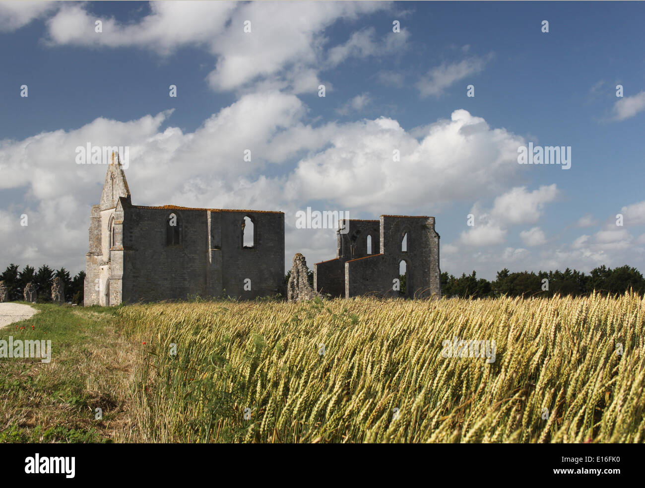 Die Zisterzienser-Abtei von Notre-Dame-de-Ré, auch bekannt als Les Chateliers befindet sich auf der Ile de Re vor der Westküste von Frankreich Stockfoto