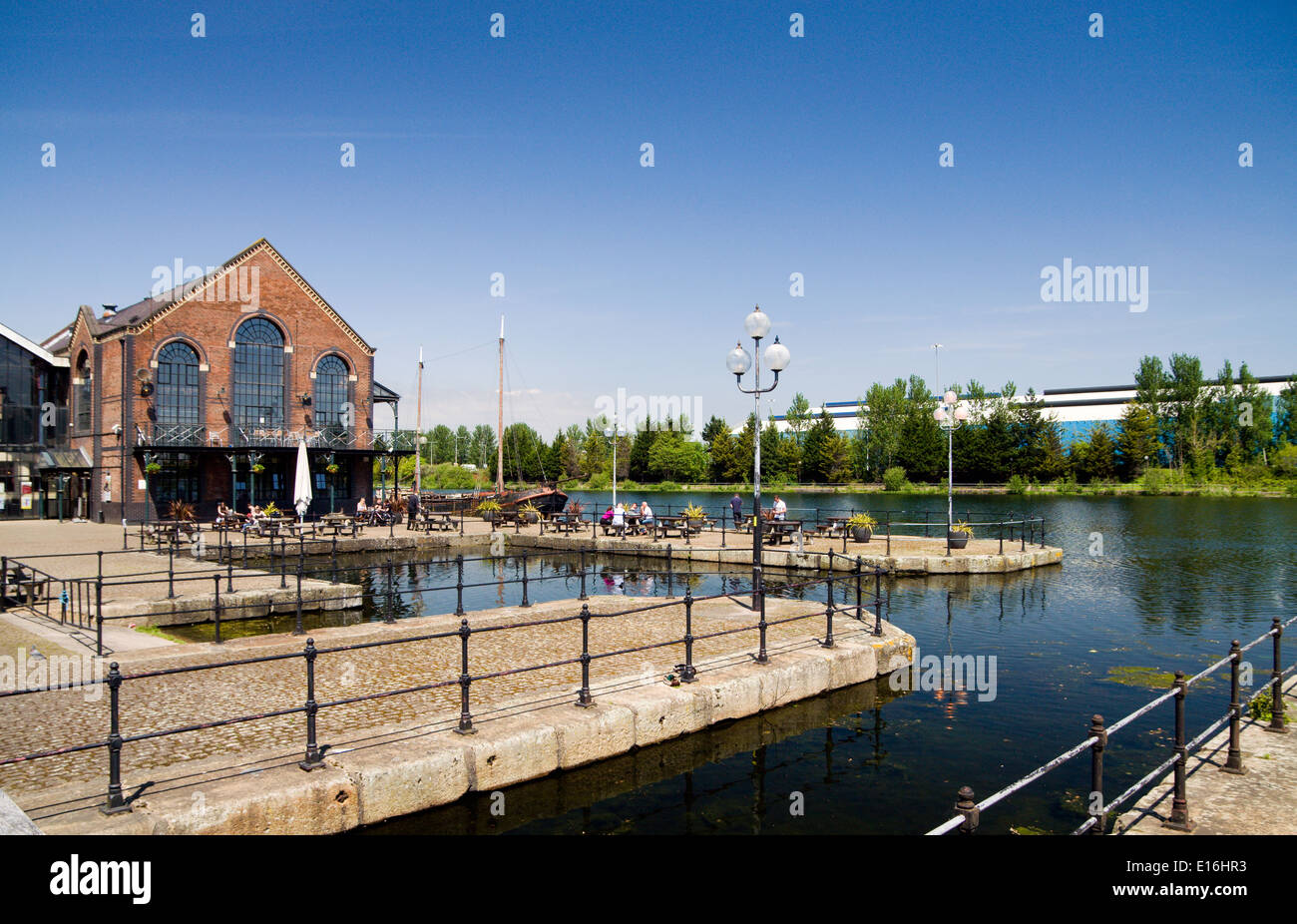 Das Wharf Inn, Atlantic Wharf, Bucht von Cardiff, Cardiff, Wales, UK. Stockfoto