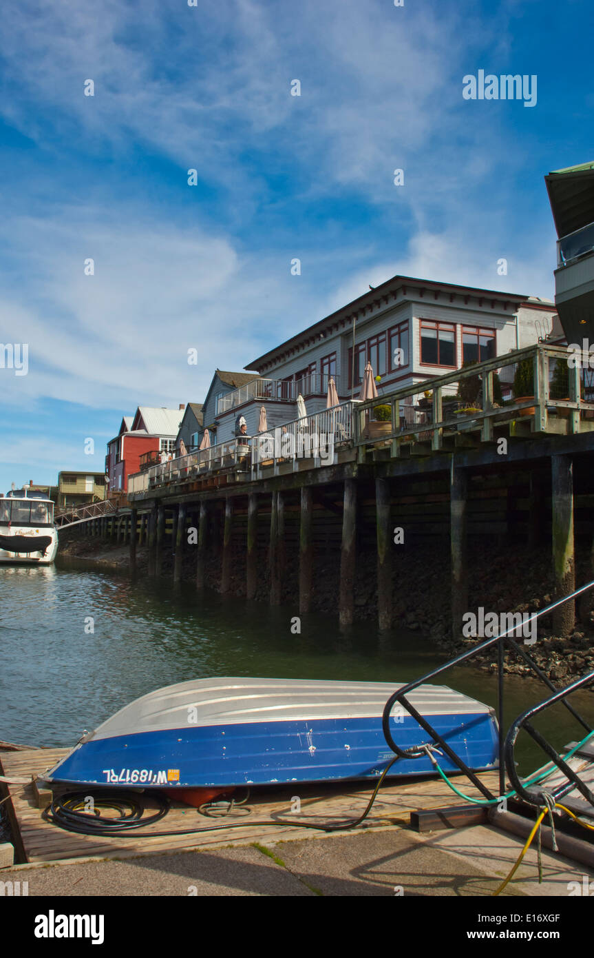 Uferpromenade in La Conner, Washington, USA Stockfoto