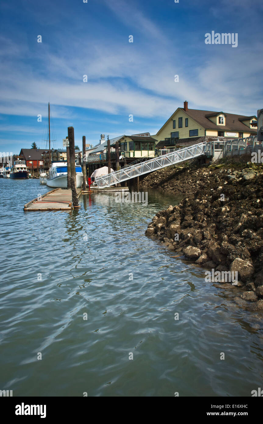 Uferpromenade in La Conner, Washington, USA Stockfoto