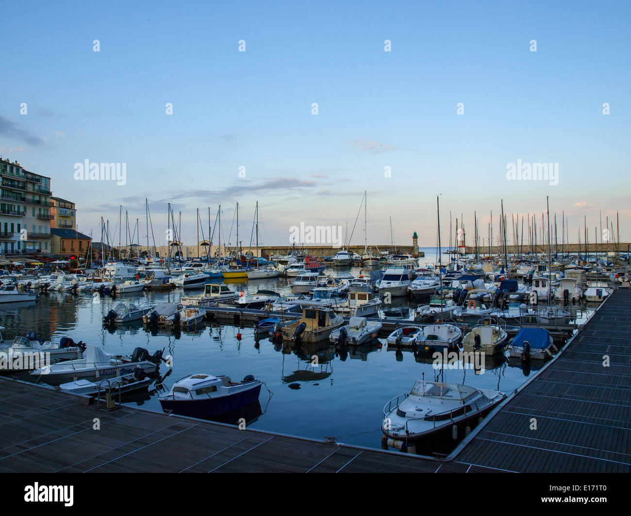 Bastia Hafen bei Sonnenuntergang Stockfoto