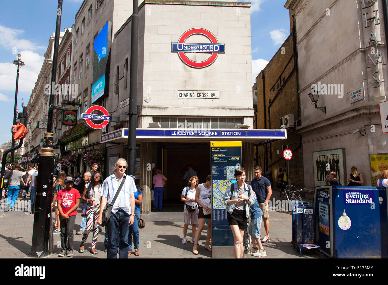 Leicester Square U Bahnstation Charing Cross Road London