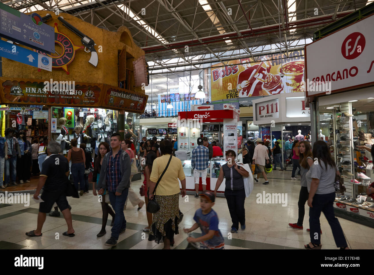 Arauco-Bahnhof-Shopping-Mall Santiago Chile Stockfoto